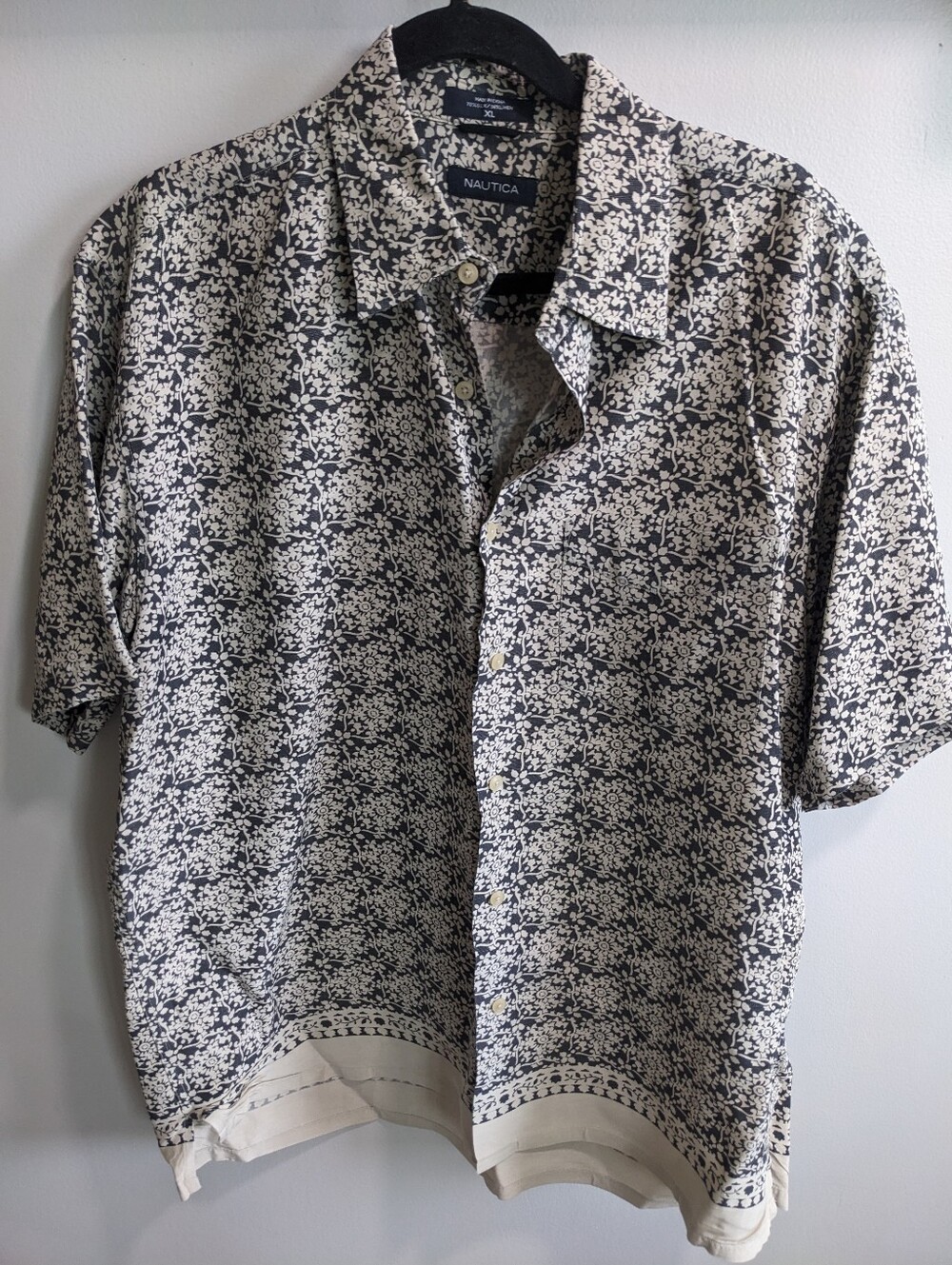 Nautica Short Sleeve Button Up 70% Silk 30% Linen Men's XL Geometric Shirt